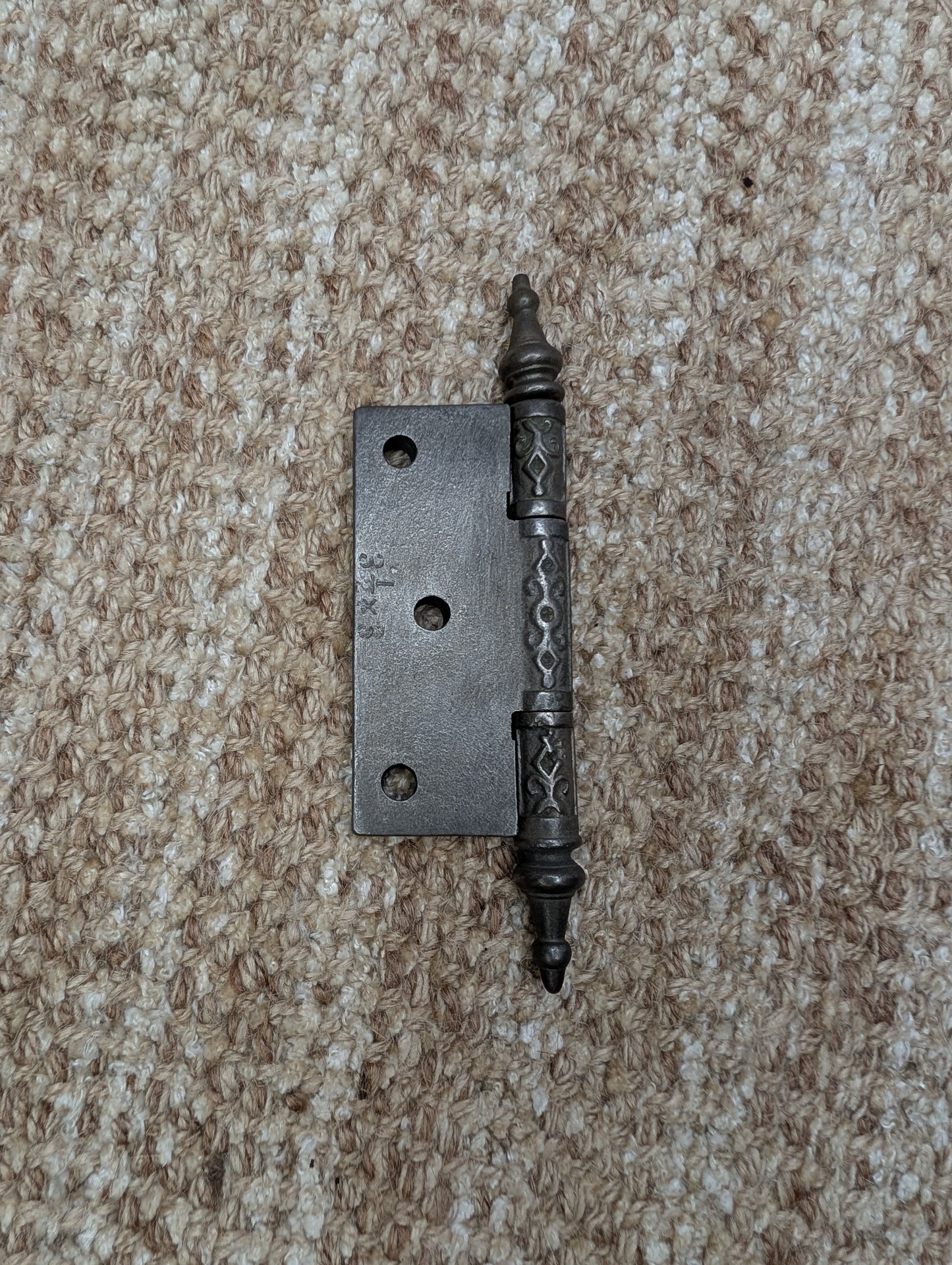 3" x 3 1/2" Antique Decorative Cast Iron Steeple Tip Hinge