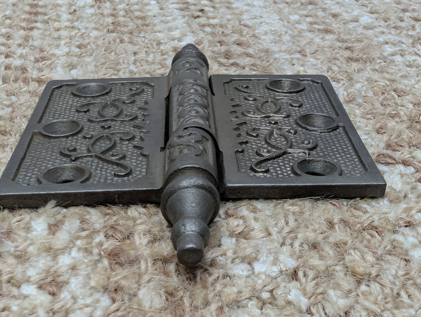 3 1/2" x 3" Antique Decorative Cast Iron Steeple Tip Hinge