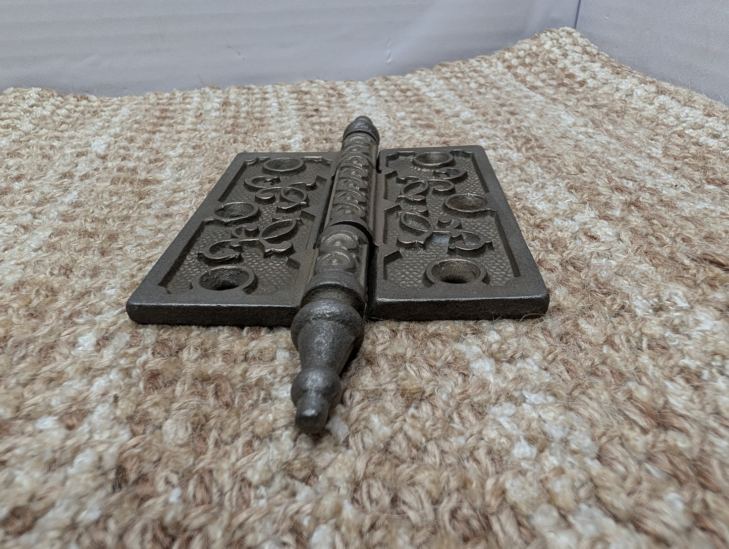 3 1/2" x 4" Antique Decorative Cast Iron Steeple Tip Hinge