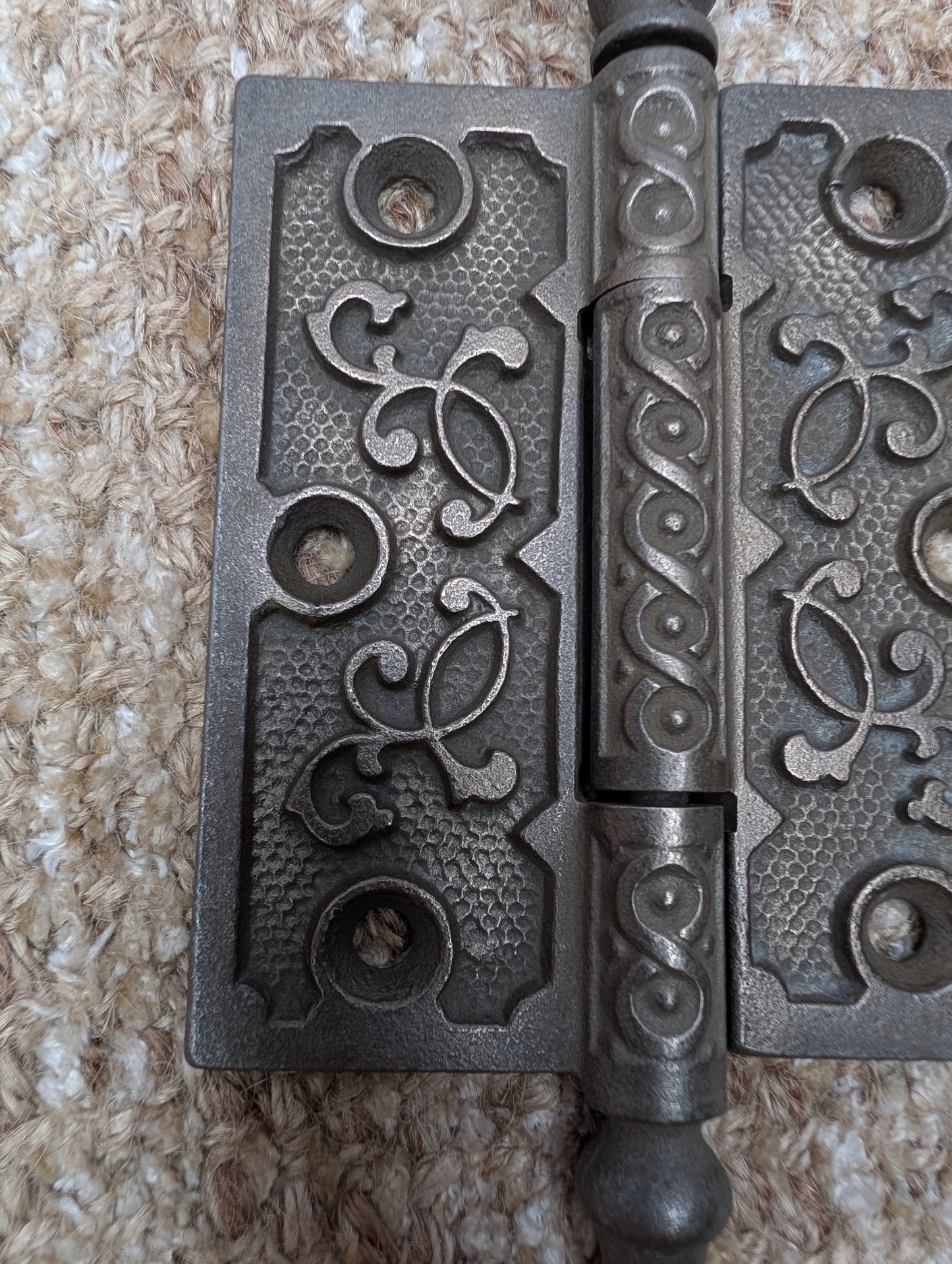 3 1/2" x 4" Antique Decorative Cast Iron Steeple Tip Hinge
