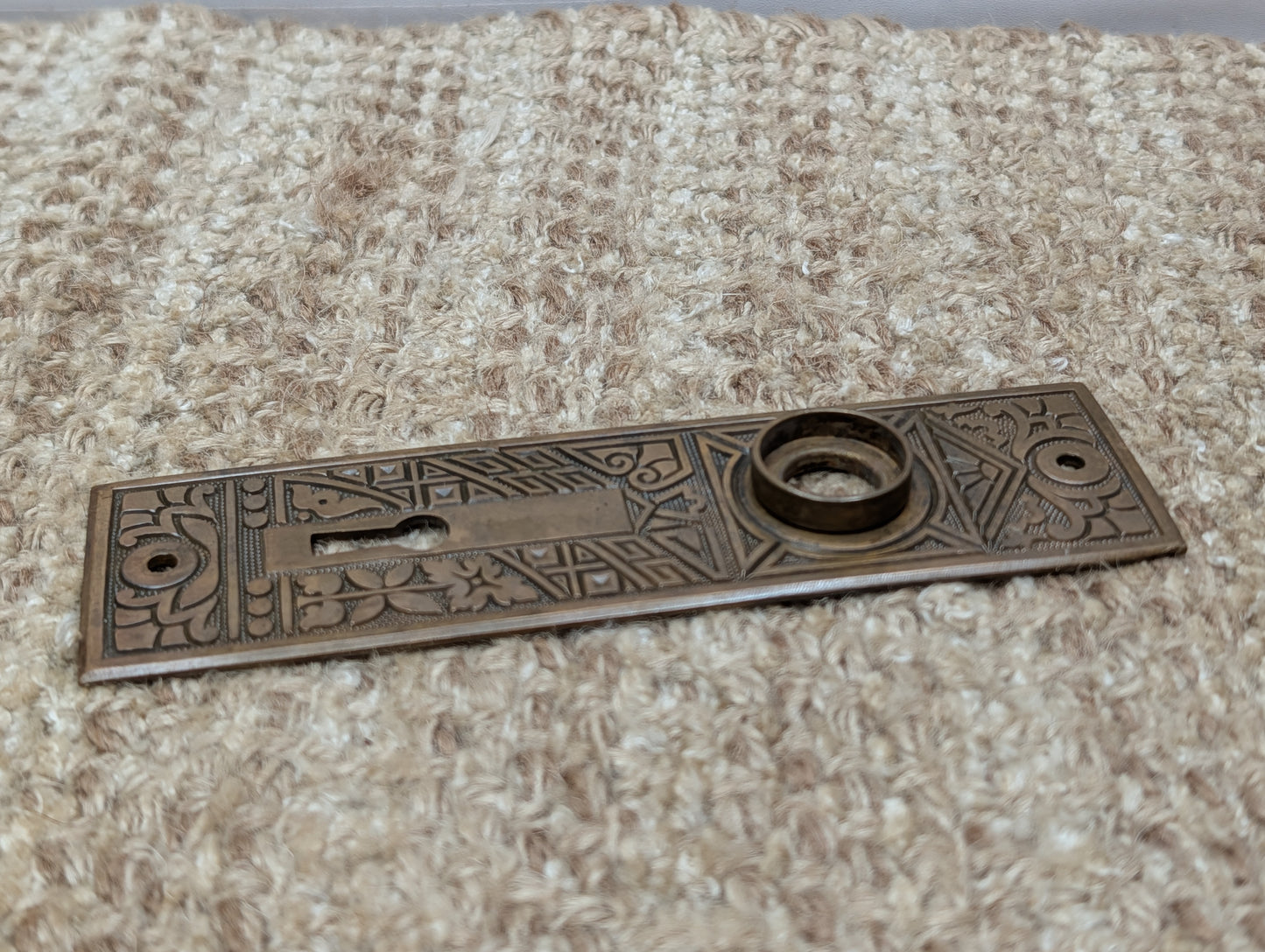 1 9/16" x 5 1/2" Antique Ornate Brass Door Knob Plates