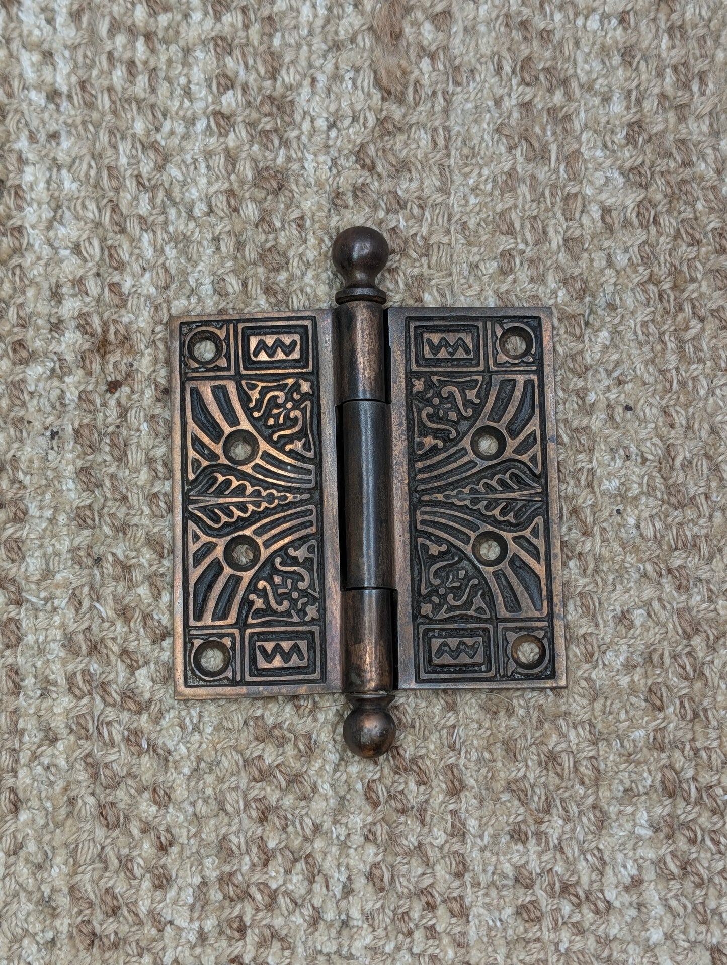 4" x 4" Antique Ornate Ball Tip Door Hinge