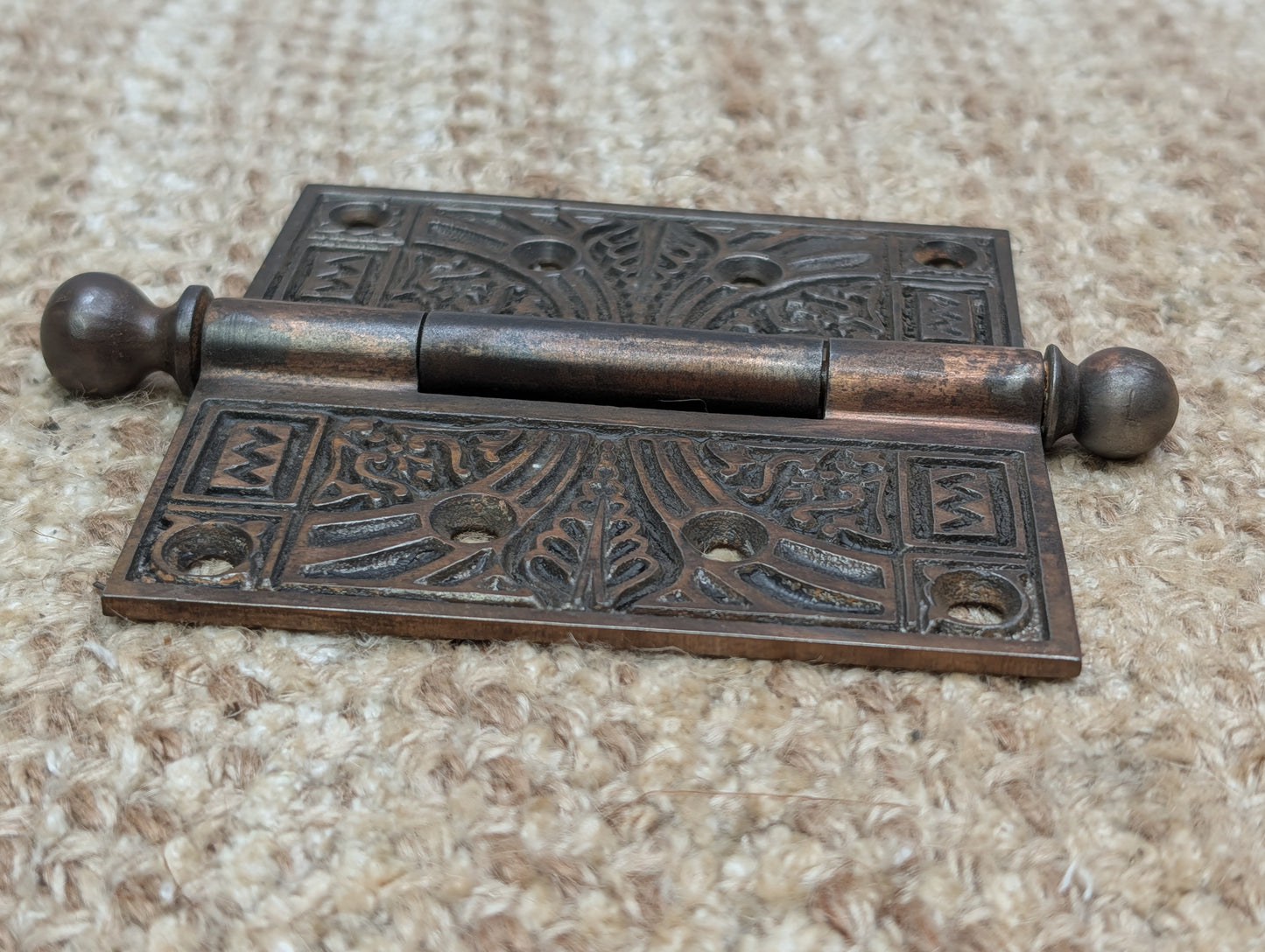 4" x 4" Antique Ornate Ball Tip Door Hinge