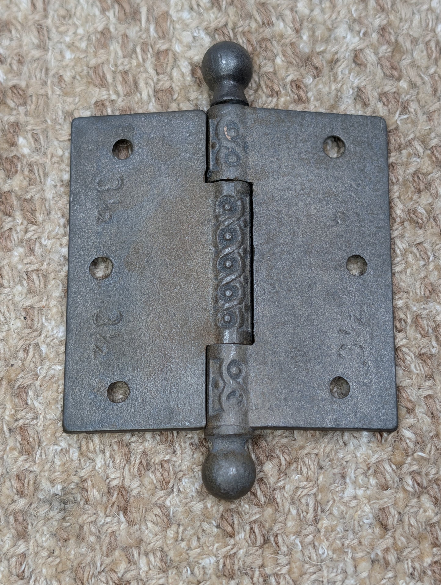 3 1/2" x 3 1/2" Antique Cast Iron Ornate Ball Tip Door Hinge