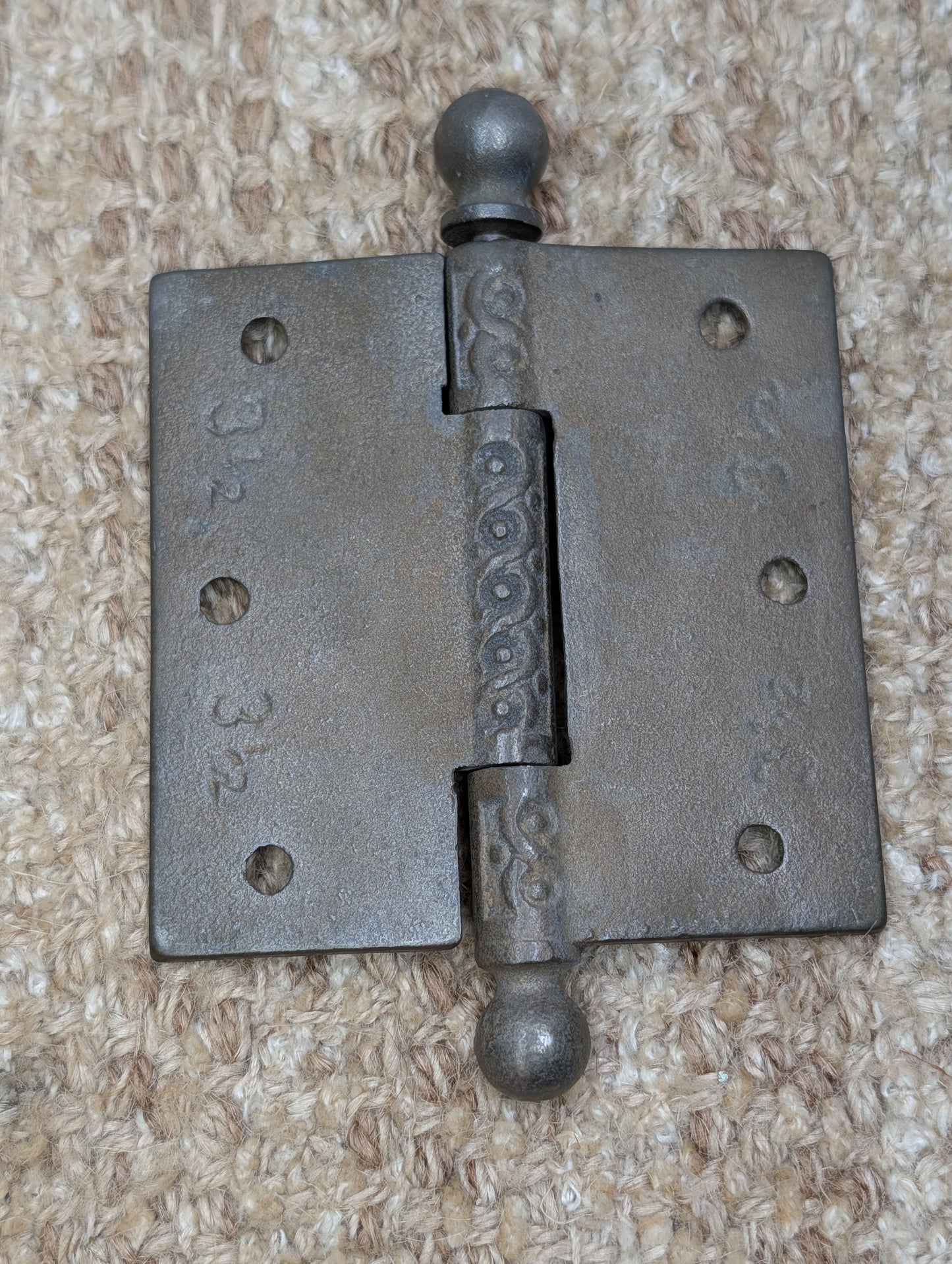 3 1/2" x 3 1/2" Antique Cast Iron Ornate Ball Tip Door Hinge