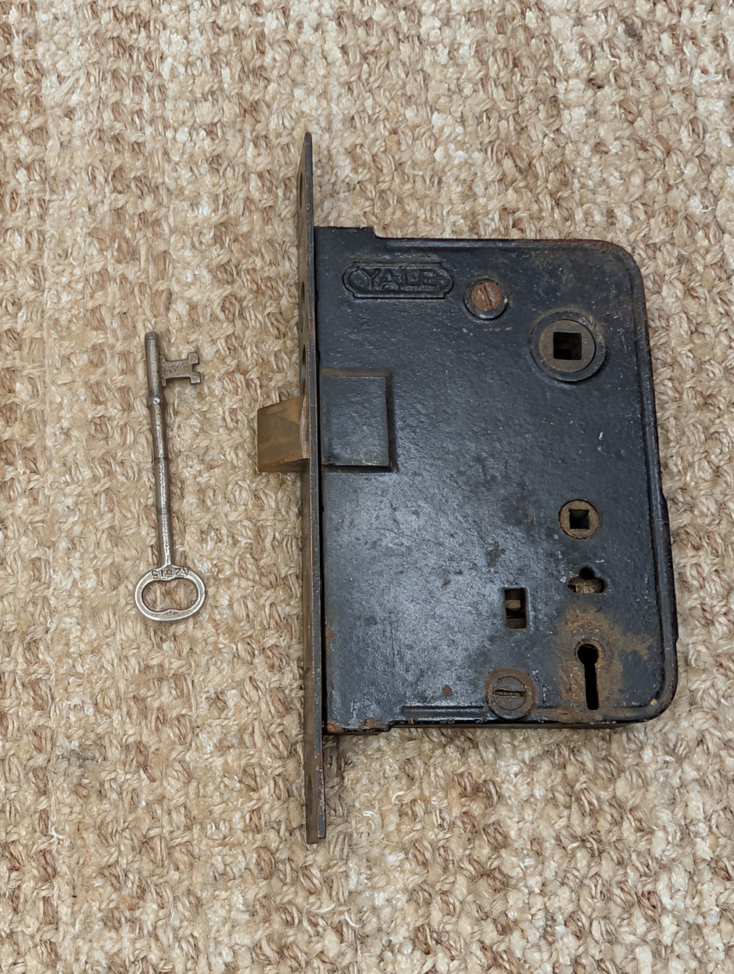 Antique Yale Exterior Mortise Lock Door Hardware #74011 With Key